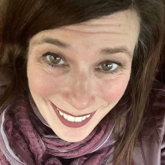 Profile Picture of Trudi Smith (@trudi46) on Poshmark