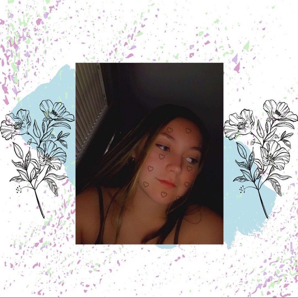 Profile Picture of Emily Beilby (@emily_beilby18) on Poshmark