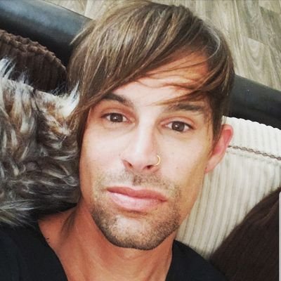 Profile Picture of Grasspants (@nicholasengen) on Twitter