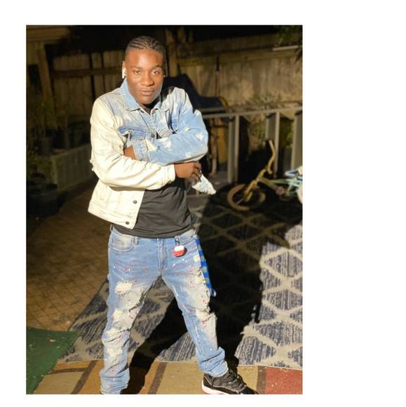 Profile Picture of Jeremario Manasse (@jeremariom) on Poshmark