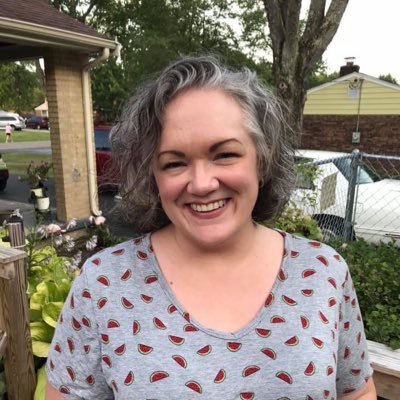 Profile Picture of Jessica Denney (@lukesm0m05) on Twitter