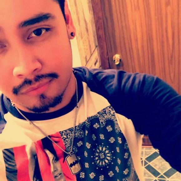 Profile Picture of Julio Velasquez (@juliovp19) on Poshmark