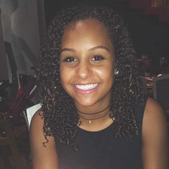 Profile Picture of Garet Miliner (@gcmiliner) on Poshmark