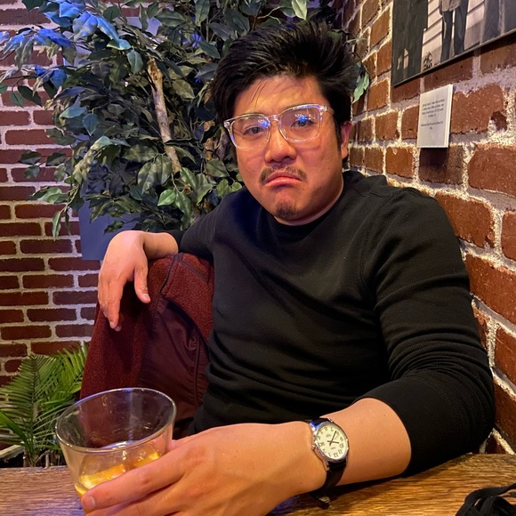 Profile Picture of Kevin Sakai (@kevsakai) on Poshmark