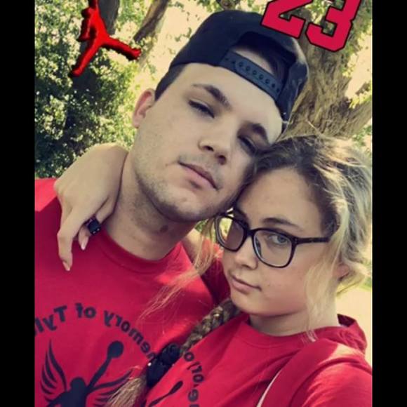 Profile Picture of Gage Uhlig (@gageuhlig) on Poshmark