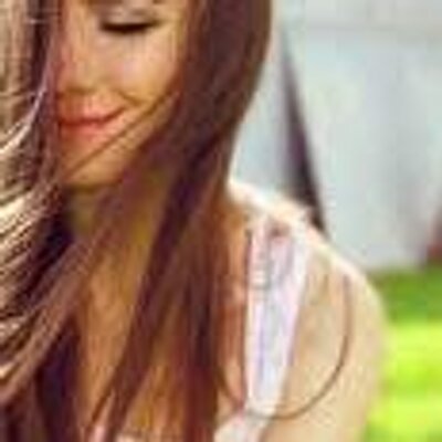 Profile Picture of Ester (@Esther_lazo45) on Twitter