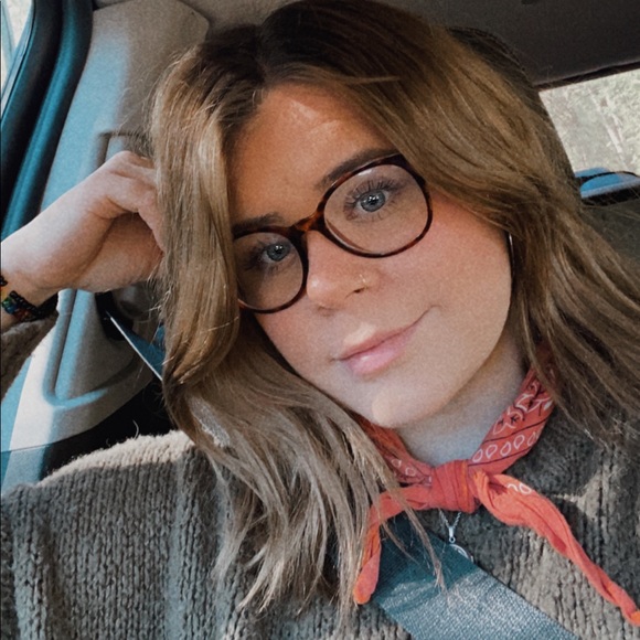 Profile Picture of Cameron Fagot (@cameronfageaux) on Poshmark