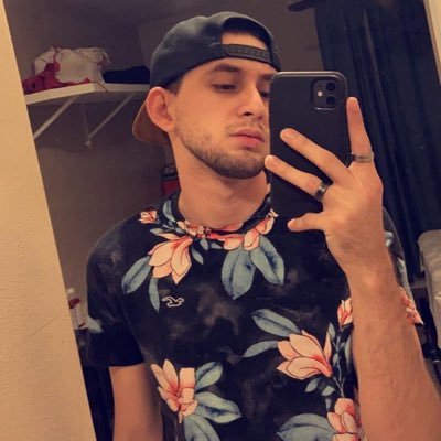 Profile Picture of Julio Salinas (@itsjuliio1997) on Twitter