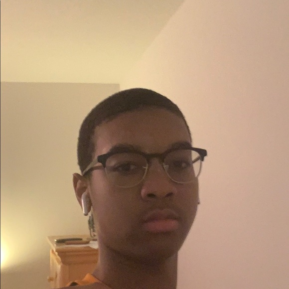 Profile Picture of James Davis (@jamesd9sneakers) on Poshmark