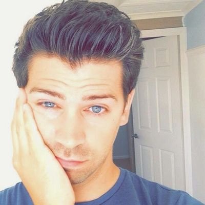 Profile Picture of Daniel Lockyer (@lockyer87) on Twitter