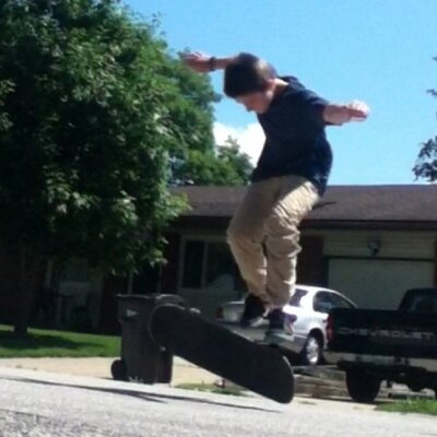 Profile Picture of Daniel Valleroy (@danny2pair) on Twitter