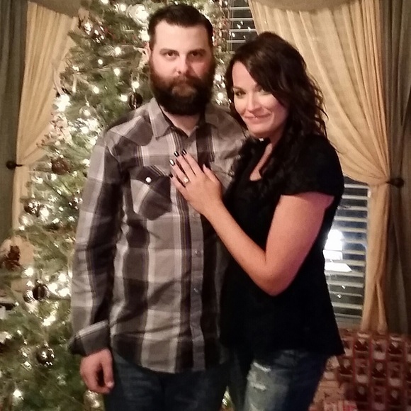 Profile Picture of Kelly Brunskill (@kellybkill) on Poshmark