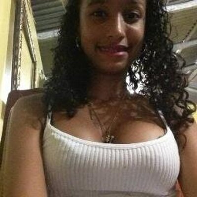 Profile Picture of Emely Ramos (@emelyramos15) on Twitter