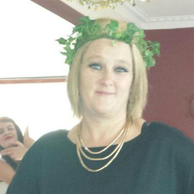 Profile Picture of Shellie Neal (@SNeal74) on Twitter