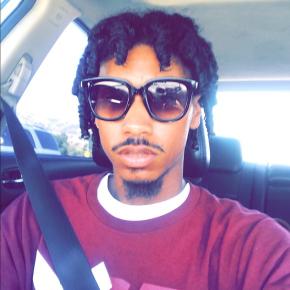 Profile Picture of Jerrit Gillett (@jumpmanekang) on Poshmark