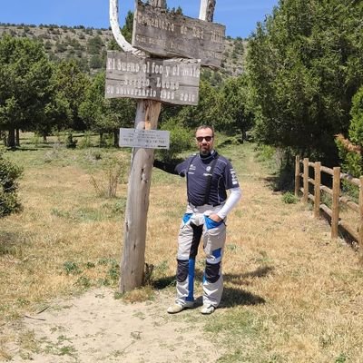 Profile Picture of Dan Castle (@Atanaryon) on Twitter