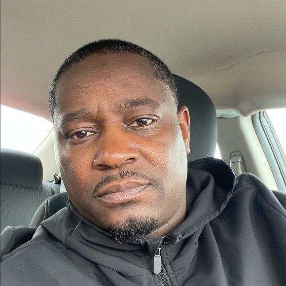 Profile Picture of Chris Nesmith (@cnesmith55) on Poshmark