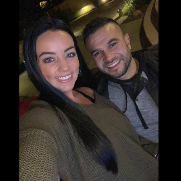 Profile Picture of Danielle Malott (@d_malott) on Poshmark