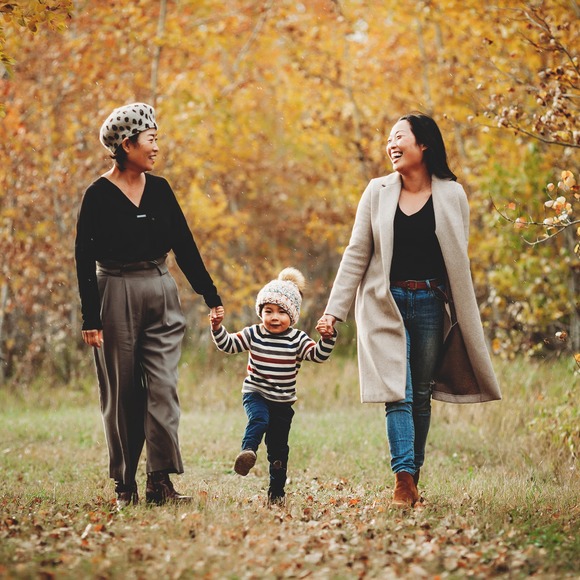 Profile Picture of Lucy Sommers (@lucysommerfeld) on Poshmark