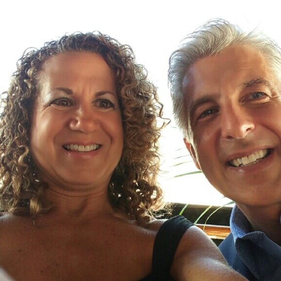 Profile Picture of Nora Zurzolo (@norazurzolo) on Poshmark