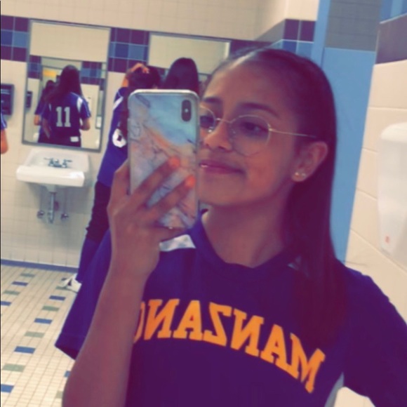 Profile Picture of Mia Samano (@miasamano_01) on Poshmark