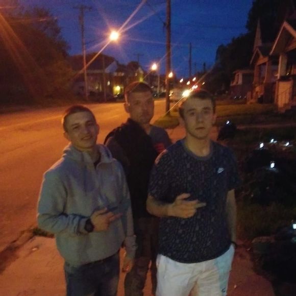 Profile Picture of Alex Ady (@alexady) on Poshmark