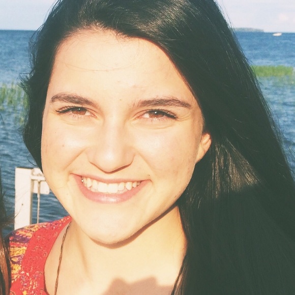 Michelle Mautone - Poshmark Profile Picture of Michelle Mautone (@michellemautone) on Poshmark