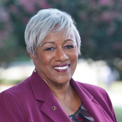 Profile Picture of Paulette Dillard, Ph.D. (@shawupresident) on Twitter