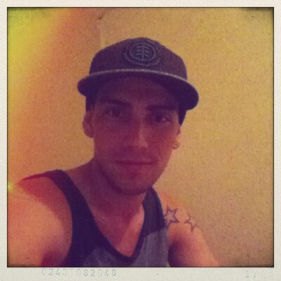 Profile Picture of Chris Valladares (@Chris_donkey) on Twitter