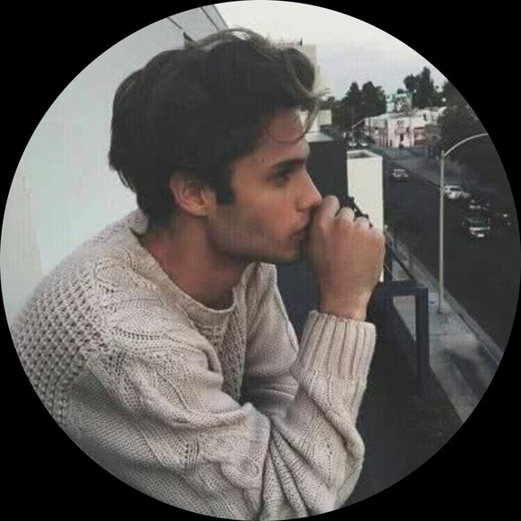 Profile Picture of Joshua Corbett (@joshuacorbet889) on Poshmark