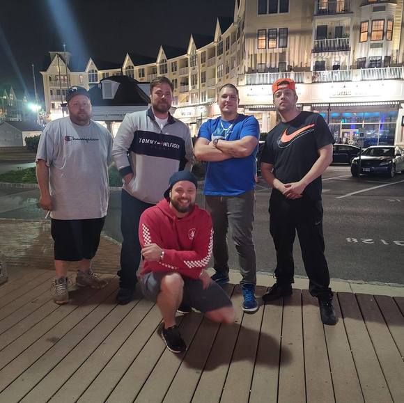 Profile Picture of Dustin Roberson (@dustinroberson) on Poshmark