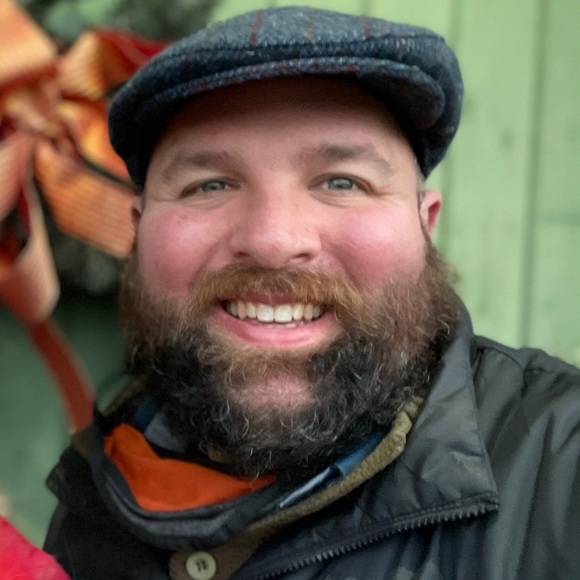 Profile Picture of Jonathan Hart (@bearclawh) on Poshmark