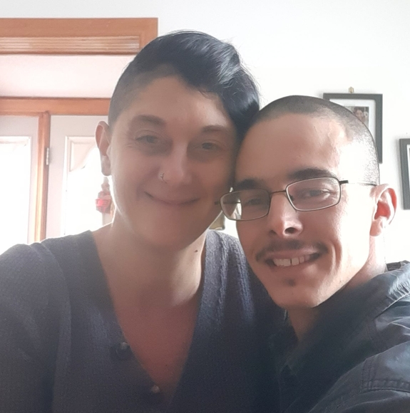 Profile Picture of Dawn Hanzel (@sawyerbeandawn) on Poshmark