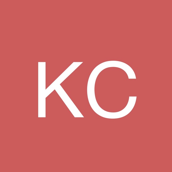 Profile Picture of Kim Cycenas (@kcycenas) on Poshmark