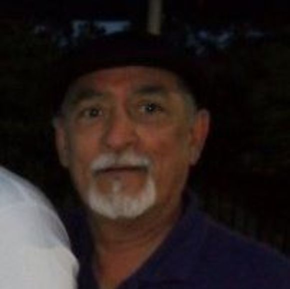 Profile Picture of Alfonso Pages (@alfpages) on Poshmark