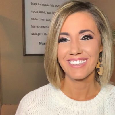 Profile Picture of Rachel E. Price (@rachelprice7) on Twitter