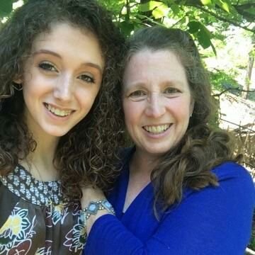 Profile Picture of Denise Martin (@ddkmartin2001) on Twitter