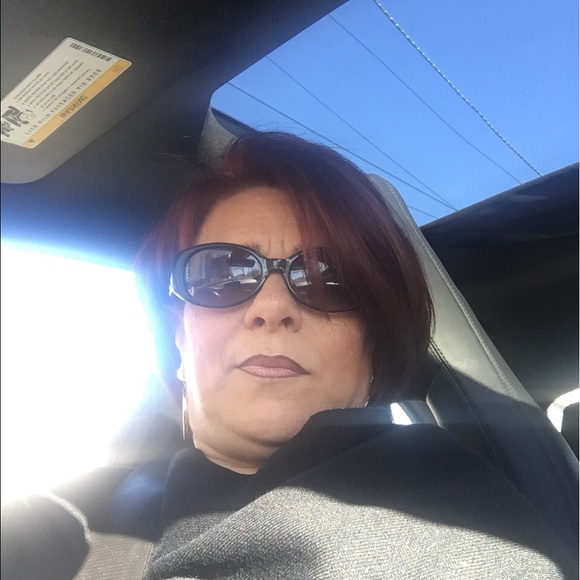 Franca Fabrizio - Poshmark Profile Picture of Franca Fabrizio (@ffabrizio) on Poshmark