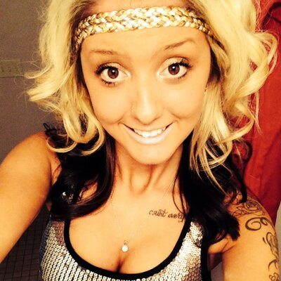 Profile Picture of Violet M Collier (@Barbieluv1286) on Twitter