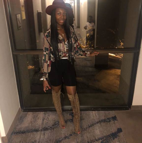 Profile Picture of Genesis Valentine (@gnssvalentine) on Poshmark