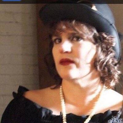 Profile Picture of Crystal Mullins (@goonies671) on Twitter