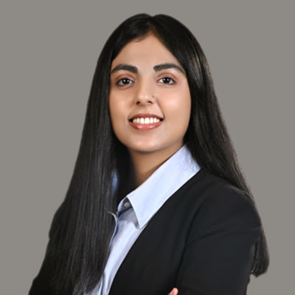 Profile Picture of Ayesha Haq (@ayeshahaq323) on Poshmark