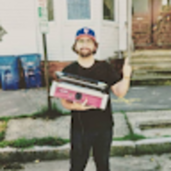 Profile Picture of Andrew Roseman (@andrewsroseman) on Poshmark