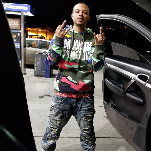 Profile Picture of Richard Purnell (@bluedollas) on Poshmark