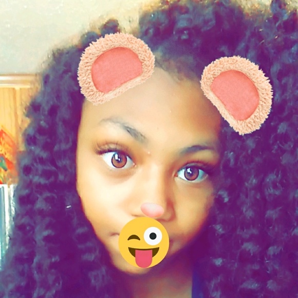 Profile Picture of Chakira Campbell (@chakira15) on Poshmark