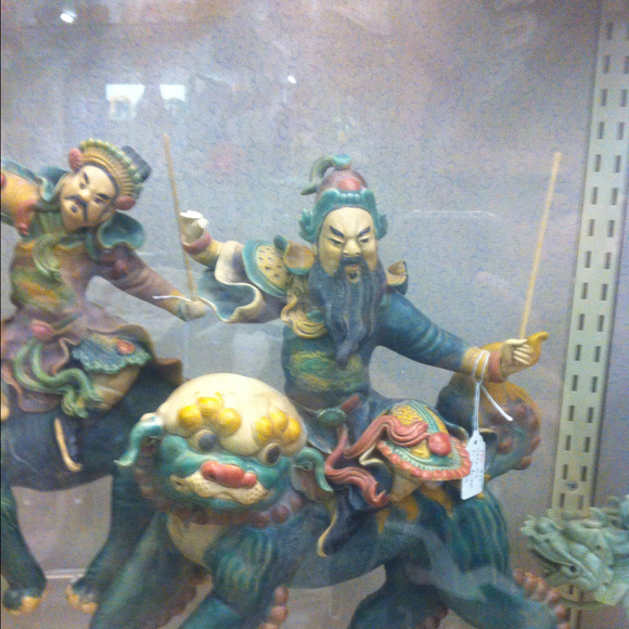 Profile Picture of Jin Lin (@jinlin86) on Poshmark