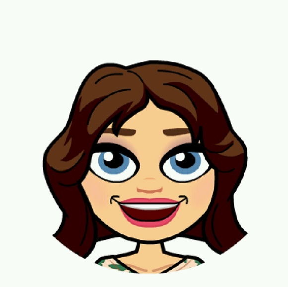 Profile Picture of Haley Schleper (@hschlep02) on Poshmark