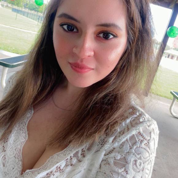 Lisbeth Peña - Poshmark Profile Picture of Lisbeth Peña (@lis596) on Poshmark