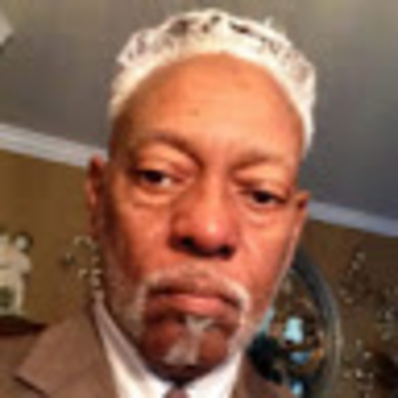 Profile Picture of Phillip Mcdonald (@philpopp1198) on Poshmark