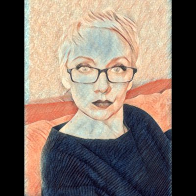 Profile Picture of Theresa Dickson (@xxNightowlx) on Twitter